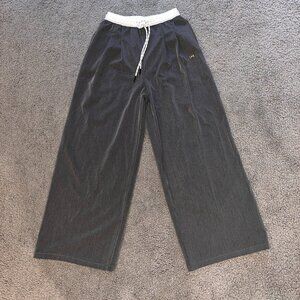 EGG. PULL ON DRAWSTRING WIDE LEG ANKLE PANTS - GRAY & WHITE - NEW WITH TAGS  - S